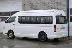 Fourgonnette de transport de passagers à toit haut de 16 places, modèle 2023, conçue pour un transport de groupe confortable et fiable - Product Image 2