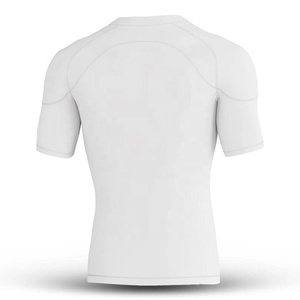 Chemises de compression à manches courtes pour hommes, personnalisées, très vendues, Rash Guard BJJ, Rash Guard imprimé sur toute la surface, fabriqué en polyester et élasthanne - Product Image 5