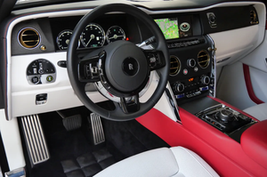 SLATV4C0XRU223810 2024 SUV Industrial AWD V12 6.7L 563hp 850Nm Torque Interior de Cuero Premium 5388 Bajo Kilometraje OEM 3 Años de Garantía - Product Image 3