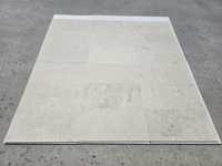 2024 Carrelages muraux de sol en pierre calcaire rustique moderne Beige clair 1.2x30.5x61cm Taille de coupe Finition antique dégringolée pour les villas