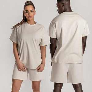 Survêtement d'été décontracté personnalisé ensemble court 2 pièces t-shirt à manches courtes en coton pour femmes ensemble short d'été pour hommes unisexe - Product Image 5