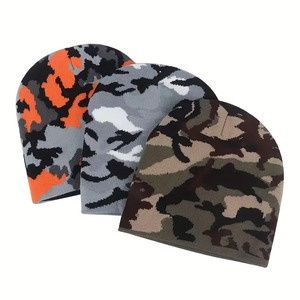 Quân đội màu xanh lá cây Camo Beanie co giãn, Trọng lượng nhẹ đan sọ <span class=keywords><strong>cap</strong></span> cho thời trang dạo phố mới nhất phong cách tùy chỉnh Beanies mũ - Product Image 1