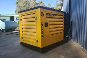 Compresor de Tornillo Rotativo AG250 - 250cfm: Accionado por Diésel - Product Image 2