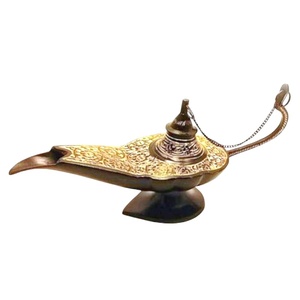 Lámpara de Aladino decorativa de latón de alta calidad con acabado pulido de grabado para decoración del hogar Metal Aladdin Chirag - Product Image 4