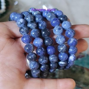 Bracelet de pierres précieuses de Sodalite naturelle en gros pierre de cristal de guérison naturelle 8mm Agate Sodalite Bracelets à vendre - Product Image 5