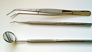 ชุดเครื่องมือตรวจทางทันตกรรม MEDZORA SURGICAL ทำจากสแตนเลสสตีล ใช้งานด้วยมือ นำกลับมาใช้ใหม่ได้ เป็นมิตรกับสิ่งแวดล้อม น้ำหนักเบา สำหรับการวินิจฉัย - Product Image 5