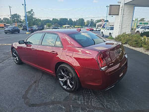 2023 Chrysler 300 S V6 perfectamente usado - Product Image 4