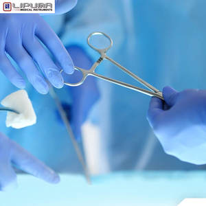 คีมคีลลี่แบบโค้ง 5.5 นิ้ว สำหรับผ่าตัด ยึดเนื้อเยื่อ ใส่เข็ม ทำจากสแตนเลส MOL - Product Image 5