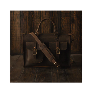 Sac pour ordinateur portable en cuir véritable artisanal, 100% cuir pur, avec une finition élégante et une construction durable et résistante. - Product Image 2