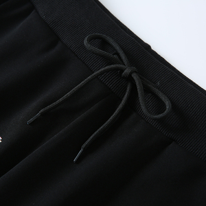 Ensemble personnalisé de 2 pièces de haute qualité avec strass pour femmes, ensemble col rond, sweat-shirt avec strass et pantalon de survêtement fabricant OEM de vêtements - Product Image 5