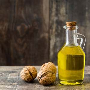 Huile de noix pressée à froid 100% pure naturelle certifiée MSDS en gros pour la cuisine, la santé, la beauté, les soins des cheveux et de la peau - Product Image 1