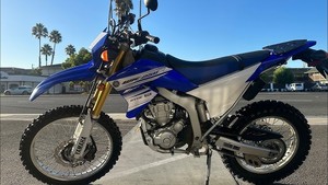 รถมอเตอร์ไซค์ Yamaha WR250R ดูอัลสปอร์ต 250 ซีซี น้ำหนักเบา ประสิทธิภาพทั้งบนถนนและออฟโรด มีสินค้าใหม่พร้อมขาย - Product Image 2