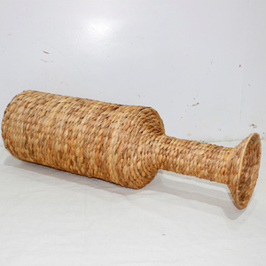 Vase en jacinthe d'eau tissé à la main, vases à fleurs décoratifs rustiques naturels pour la maison, le salon et la décoration de bureau - Product Image 6