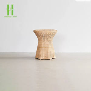 Mesa de Centro de Ratán de Estilo Tradicional Hecha a Mano en Fábrica Directa de Vietnam, Diseño OEM Personalizable, Plegable, Artesanía HNH para Sala de Estar - Product Image 1