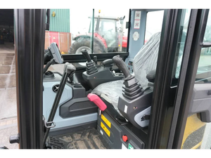 Mini-excavatrice sur chenilles compacte SY20C 5 tonnes avec cabine fermée, moteur, pompe et boîte de vitesses pour travaux agricoles et de construction - Product Image 6