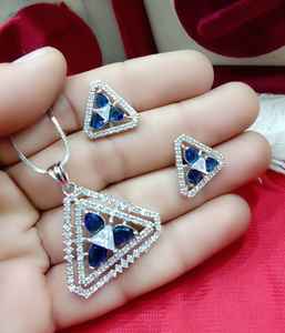 Dernière conception Anti-ternissement pendentif étincelant AD ensemble avec les mêmes boucles d'oreilles assorties et chaîne de pendentif pour toutes les fonctions et la fête - Product Image 3