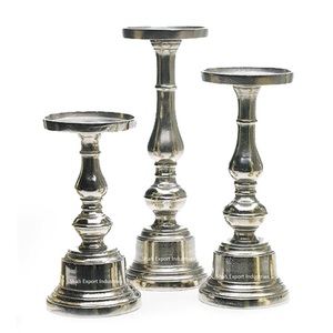 Portavelas de aluminio Chapado en plata antigua, pilar de vela de Metal pesado sólido para el hogar y la boda decorativos - Product Image 1