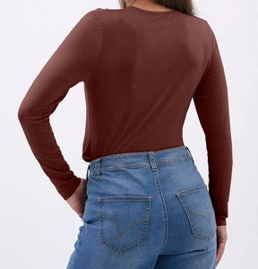 Vente en gros de t-shirts pour femmes unisexes décontractés en coton/polyester à manches longues et col ras du cou avec demi-fermeture éclair à manches longues - Product Image 6