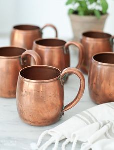 Mules en cuivre martelé pur tasses élégant aspect antique artisanat premium idéal pour les restaurants, bars et hôtels - Product Image 4