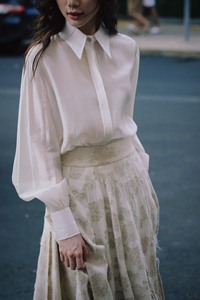 Calanthe personnalisé ODM dames taille haute jupe trapèze élégante longue respirante tissé tissu de laine Empire pli impression décoration - Product Image 6