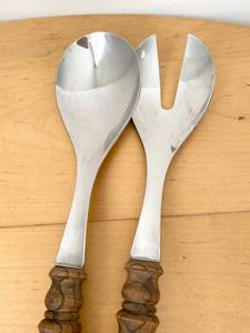 Servidor de Ensalada con Mango de Madera Premium y Cabeza Plateada, Perfecto para Comer en Casa, Restaurantes y Servicios de Catering, Hecho a Mano en India - Product Image 3