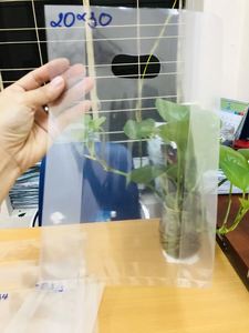 Sacs de courses en plastique réutilisables personnalisés avec poignée à patch pour les entreprises et la vente au détail - Product Image 5