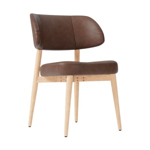 Chaise de bureau exécutive moderne avec accoudoirs réglables en hauteur et mouvement basculant, structure en bois, revêtement en cuir synthétique - Product Image 3