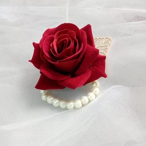 Precioso Brazalete de Perlas y Rosas de Terciopelo Rojo, Gajra Floral para Bodas, Joyería Nupcial, Adorno Floral para la Muñeca, Regalos Festivos - Product Image 4