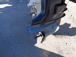 EXCELENTE ESTADO USADO 1998 Y A M A H A 200HP MOTOR DE BARCO FUERABORDA INYECTADO COMBUSTIBLE 2 TIEMPOS 25 - Product Image 3