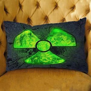 Impression abstraite sur le thème de la prévention nucléaire - Coussin imprimé pour la décoration moderne de la maison, 8"x8" - 20x20 cm - Product Image 4