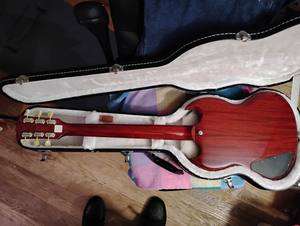 Guitarra Eléctrica Profesional Usada en Buen Estado, GIBSON SG 61 de 2015 - Product Image 3