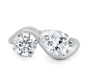 Anillo de compromiso Toi et Moi con diamante cultivado en laboratorio de corte pera y redondo, oro macizo de 14K, anillo de boda único, regalo para ella, joyería para mujer - Product Image 2