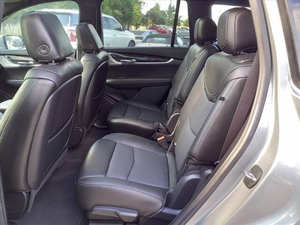 MUY USADO 2023 Cadillac XT6 Premium Luxury - Product Image 3