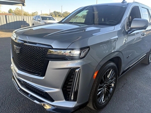 Cadillac Escalade-V 2024, moteur V8 suralimenté de 6,2 litres, transmission automatique à 10 vitesses - Product Image 3