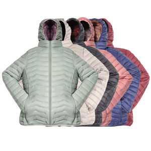 Chaqueta Acolchada Personalizada para Mujer, Manga Larga, Transpirable, Impermeable, Reversible, Lisa, Teñida, con Capucha, de Nailon, Precio al por Mayor - Product Image 1