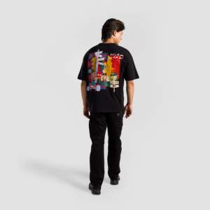 เสื้อยืดเจอร์ซีย์แบบรัดรูป (สีดำ) ลายโลโก้แบบเรียบ สำหรับออกกำลังกาย พิมพ์ลายสกรีน ป้ายกำกับแบบกำหนดเอง - Product Image 4
