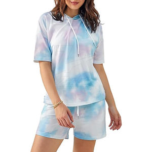 Conjunto de pantalones cortos y Sudadera con capucha de algodón 100% para mujer Colores transpirables y personalizados para el invierno en Pakistán - Product Image 1