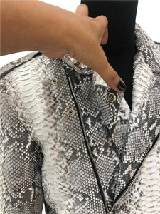 Veste de motard en cuir longue et fine en toile avec logo frontal, imperméable et respirante, tendance moto - Product Image 3