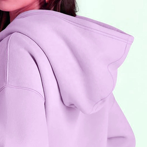 เสื้อฮู้ดผ้าฟลีซสำหรับผู้หญิงเสื้อฮู้ดผ้าขนแกะแบบสวมหัวเป็นมิตรกับสิ่งแวดล้อมเสื้อโลโก้ด้านหน้าปรับแต่งได้ด้วยความร้อน - Product Image 6