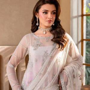 Trajes elegantes de invierno para mujer de la última colección bordados Shalwar Kameez en ropa de tela de Red India y pakistaní - Product Image 1