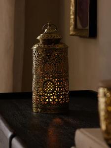 Farol Cilíndrico de Metal Dorado Elegante Especial para Ramadán con Intrincados Relieves, Brillo Suave de Vela, Ideal para Decoración Festiva del Hogar - Product Image 6