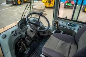Rodillo Vibratorio Mecánico de un Solo Tambor Sdlg RS8140 Nuevo de Alta Eficiencia con Motor y Bomba - Product Image 4