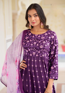Dernière crêpe naturelle pure brodée lourde avec des vêtements indiens et pakistanais intérieurs en coton mal - Product Image 4
