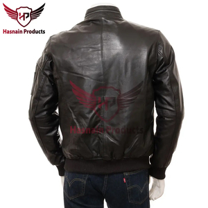 แจ็กเก็ตหนังสีดำสำหรับผู้ชายสำหรับฤดูหนาวสไตล์ไฮสตรีทพร้อมขอบส่วนตัวปรับแต่งได้ - Product Image 4