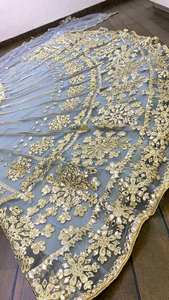 Tenue de mariage pour femmes adultes de style indien et pakistanais, Lehenga Choli en tulle de haute qualité avec travail Zari, Blouse en satin Banglori et Dupatta - Product Image 3