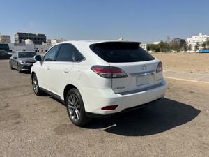 รถยนต์มือสอง ปี 2021 รุ่น RX350 ขับเคลื่อนสี่ล้อ เบาะหนัง เกียร์อัตโนมัติ ระบบควบคุมความเร็วอัตโนมัติ  พวงมาลัยซ้าย เครื่องยนต์เบนซิน กล้อง 360 องศา กล้องหลัง  หลังคาซันรูฟแบบพาโนรามา - Product Image 5