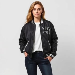 Chaqueta Universitaria con Logotipo Personalizado de Estilo Vintage: Cuerpo de Lana, Mangas de Cuero, Estilo Nuevo, Botones a Presión, Acolchado Grueso y Cálido en el Interior - Product Image 2