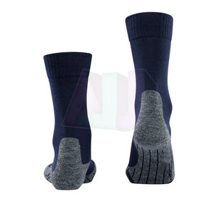 Chaussettes de sport respirantes et absorbant la transpiration en spandex/polyester, ajustement flexible, conçues pour l'entraînement athlétique, la salle de sport, l'entraînement en plein air - Product Image 2