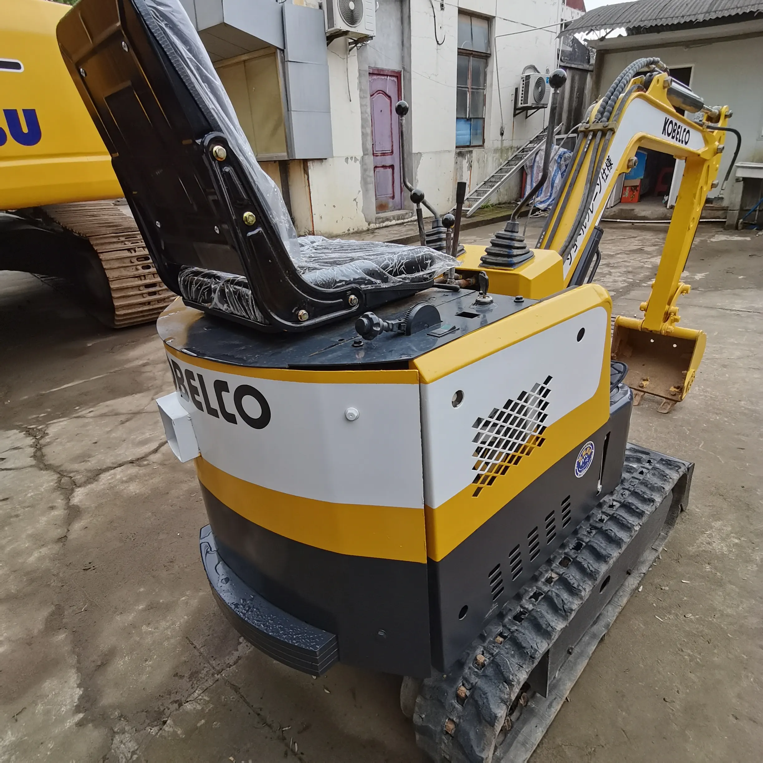 Free shipping Low Working Hours Low Price Excavator Kobelco 10 For Promotional Hydraulic Crawler Excavator Kobelco10