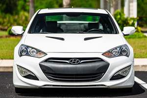 Hyundai Genesis Coupé 3.8 Ultimate Plus 2015 Usado en Buen Estado, Sin Accidentes, Volante a la Izquierda/Derecha - Product Image 6